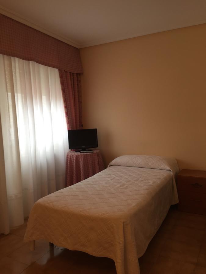 Hotel Restaurante Derby การ์บาญีโน ภายนอก รูปภาพ
